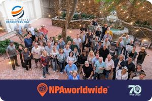 Group photo of NPAworldwide recruiters at global conference